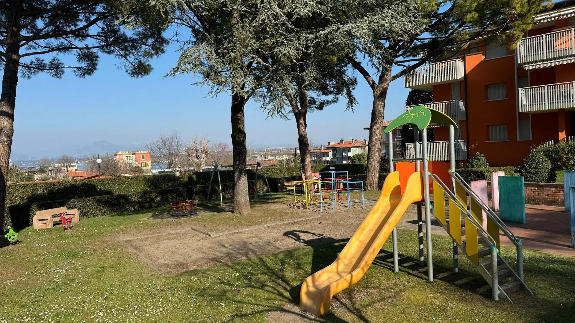 Gemma Sul Lago Peschiera del Garda Italy