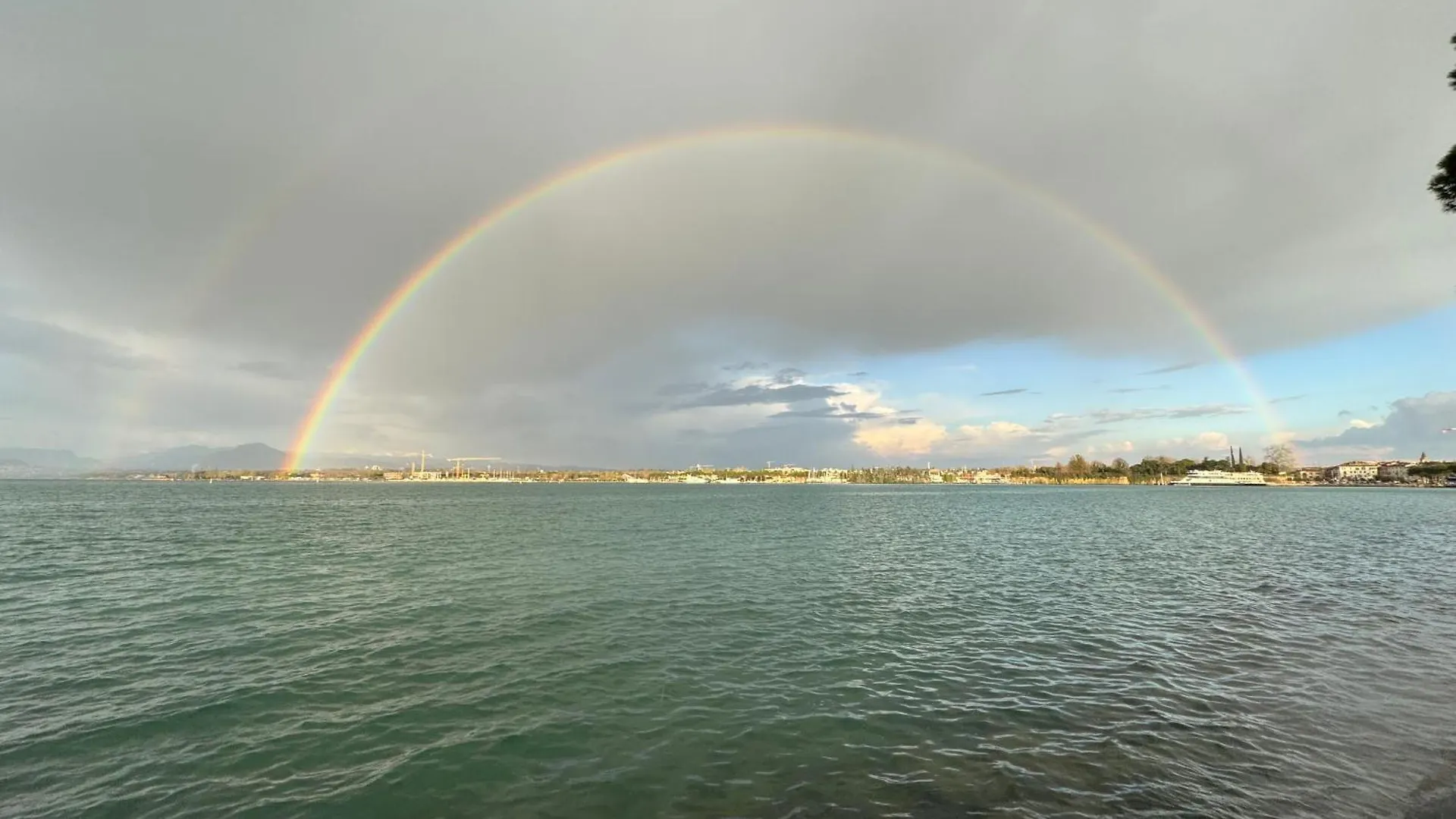 Apartment Gemma Sul Lago Peschiera del Garda