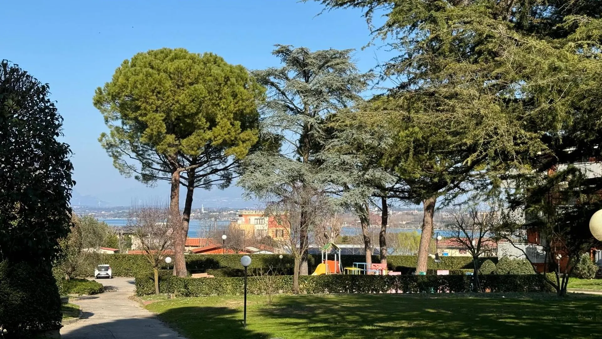 Gemma Sul Lago Peschiera del Garda